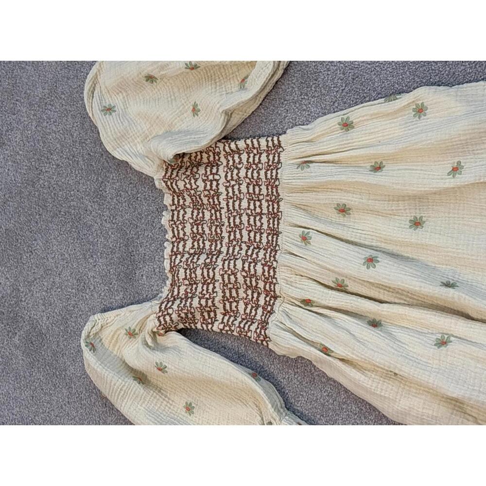 Bohemian Style Cream Floral Puff Sleeve Dress - Picture 2 of 8